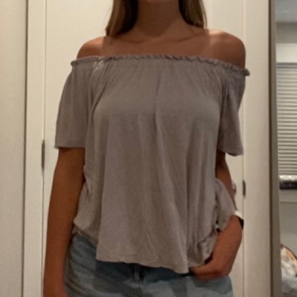 Plenty Off the Shoulder Top - Picture 2 of 4